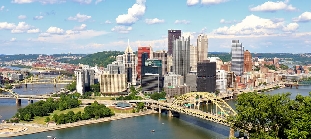Scenic photo of Pittsburgh from the Duquesne incline
